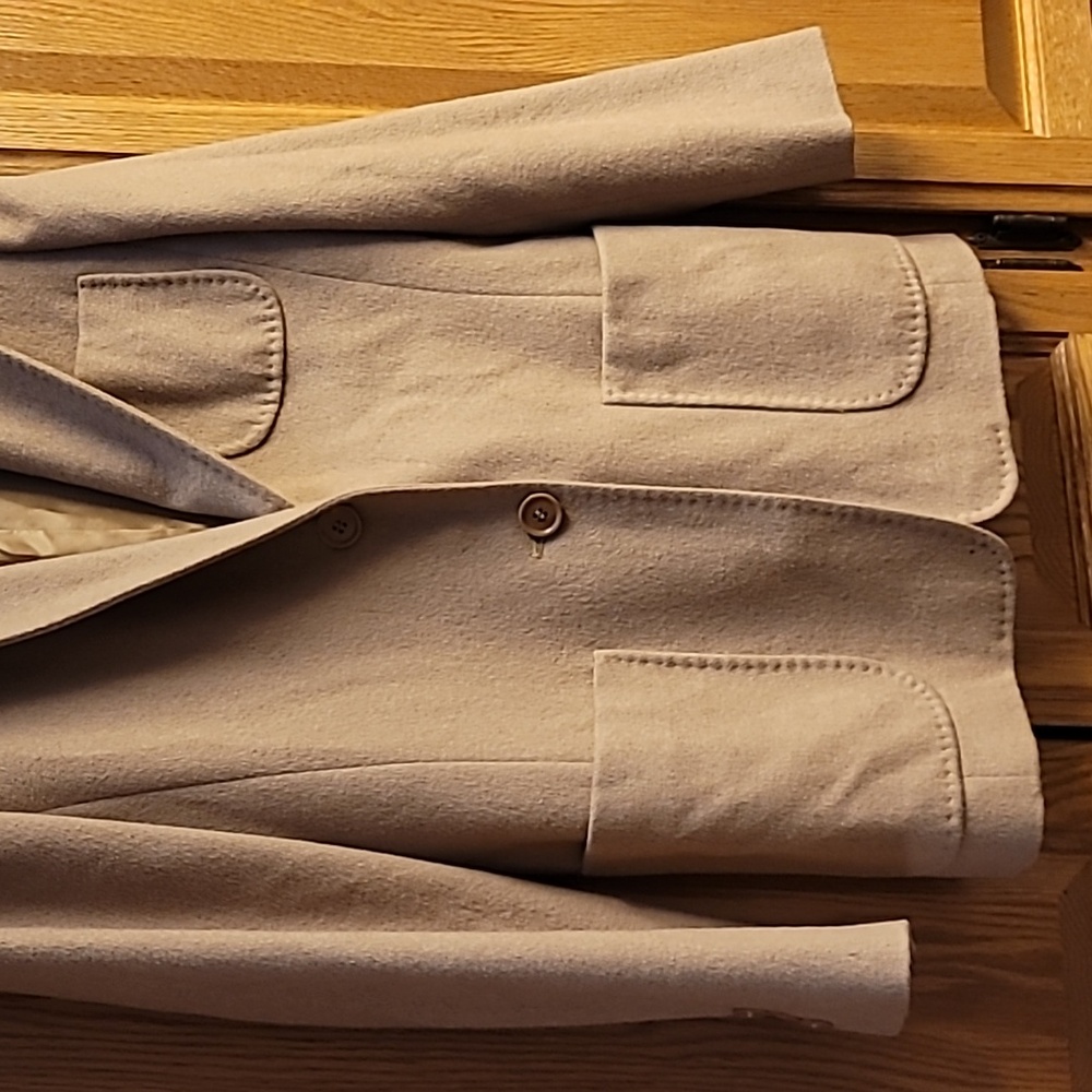 MaxMara Women's Camel Blazer - Picture 3 of 6
